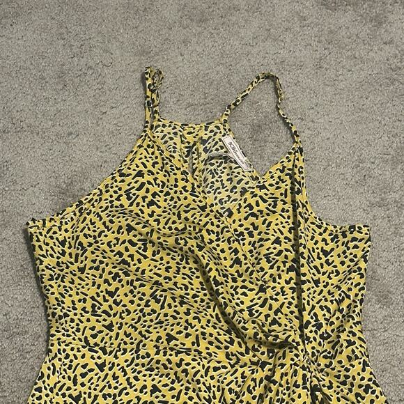 BCBGeneration Women 6 Dress Mini Halter Faux Wrap Cheetah Yellow - Picture 7 of 15